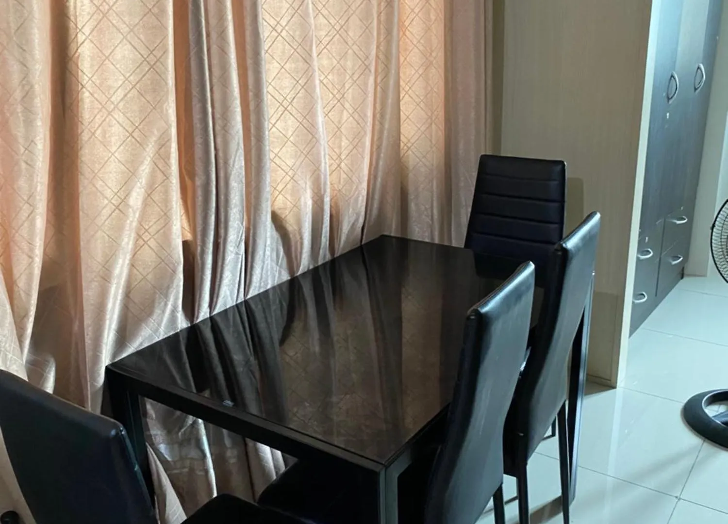 Jazz Residence Makati City Aparthotel